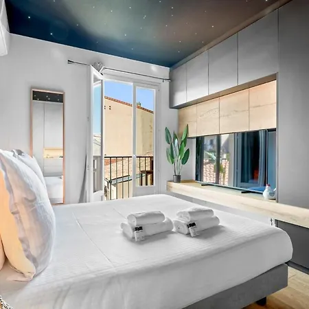 Beautiful Modern And Design Accommodation, Old Lägenhet Antibes