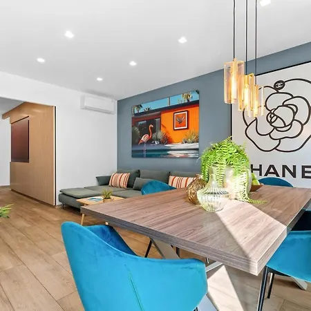 Beautiful Modern And Design Accommodation, Old * Antibes