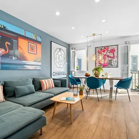 Beautiful Modern And Design Accommodation, Old Lägenhet