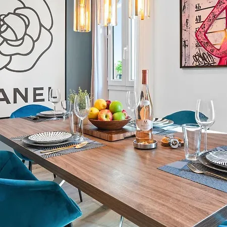 Beautiful Modern And Design Accommodation, Old Appartement *