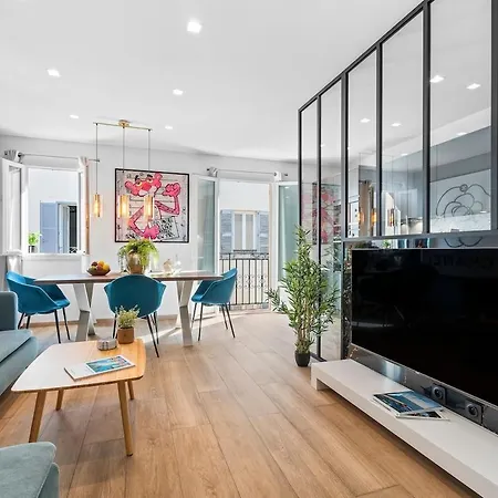Beautiful Modern And Design Accommodation, Old Lägenhet