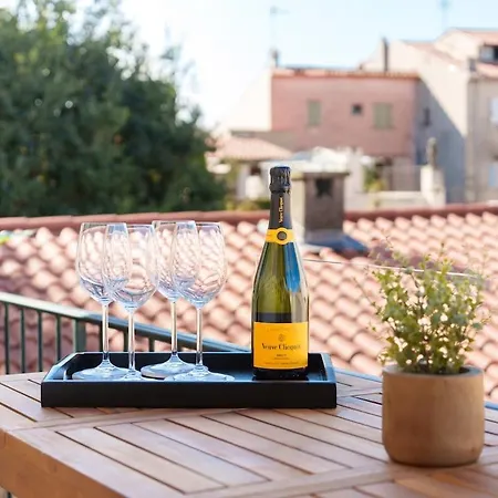Appartement Beautiful Modern And Design Accommodation, Old Antibes